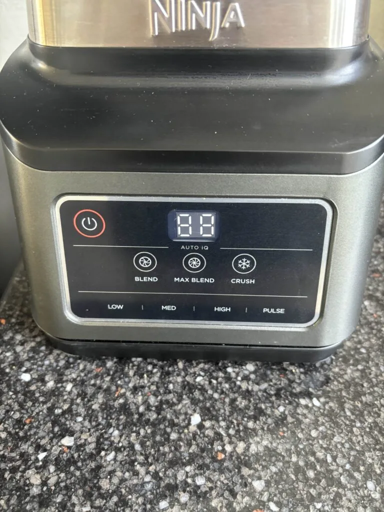 Ninja 2-i-1 blender interface