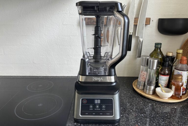 Test af Ninja 2-i-1 blender BN750EU
